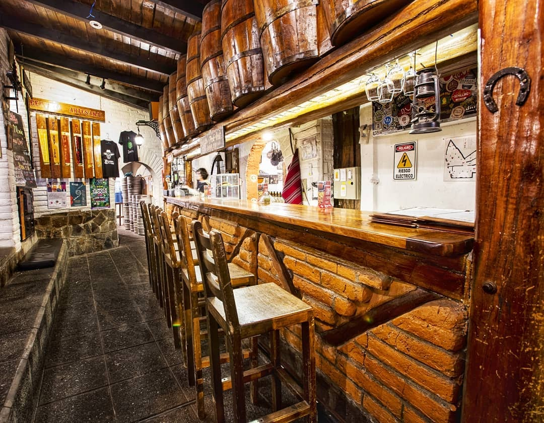 thiet-ke-quay-bar-pha-che-9 thiết kế quầy pha chế tiện lợi 2