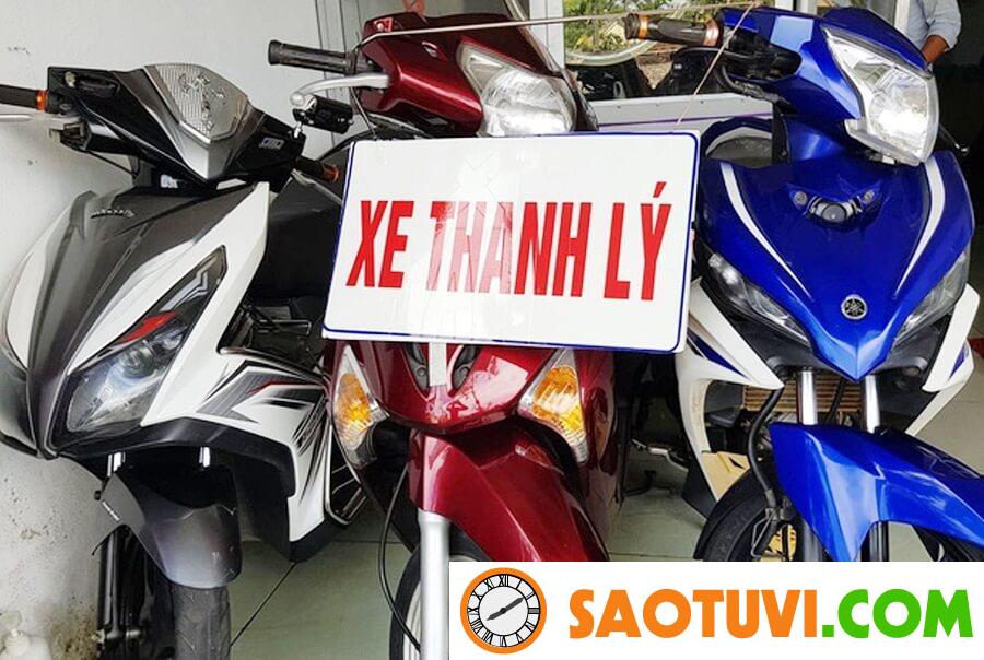 Thủ tục mua bán xe máy cũ năm 2020 gồm những giấy tờ gì? Trong hợp đồng mua bán xe máy bạn cần đặc biệt đến các điều khoản. Tránh bút sa gà chết.