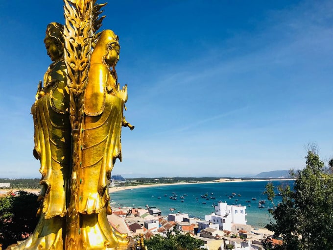 tinh-xa-ngoc-hoa-3-min bức tượng đôi Phật Quan Thế Âm Bồ Tát