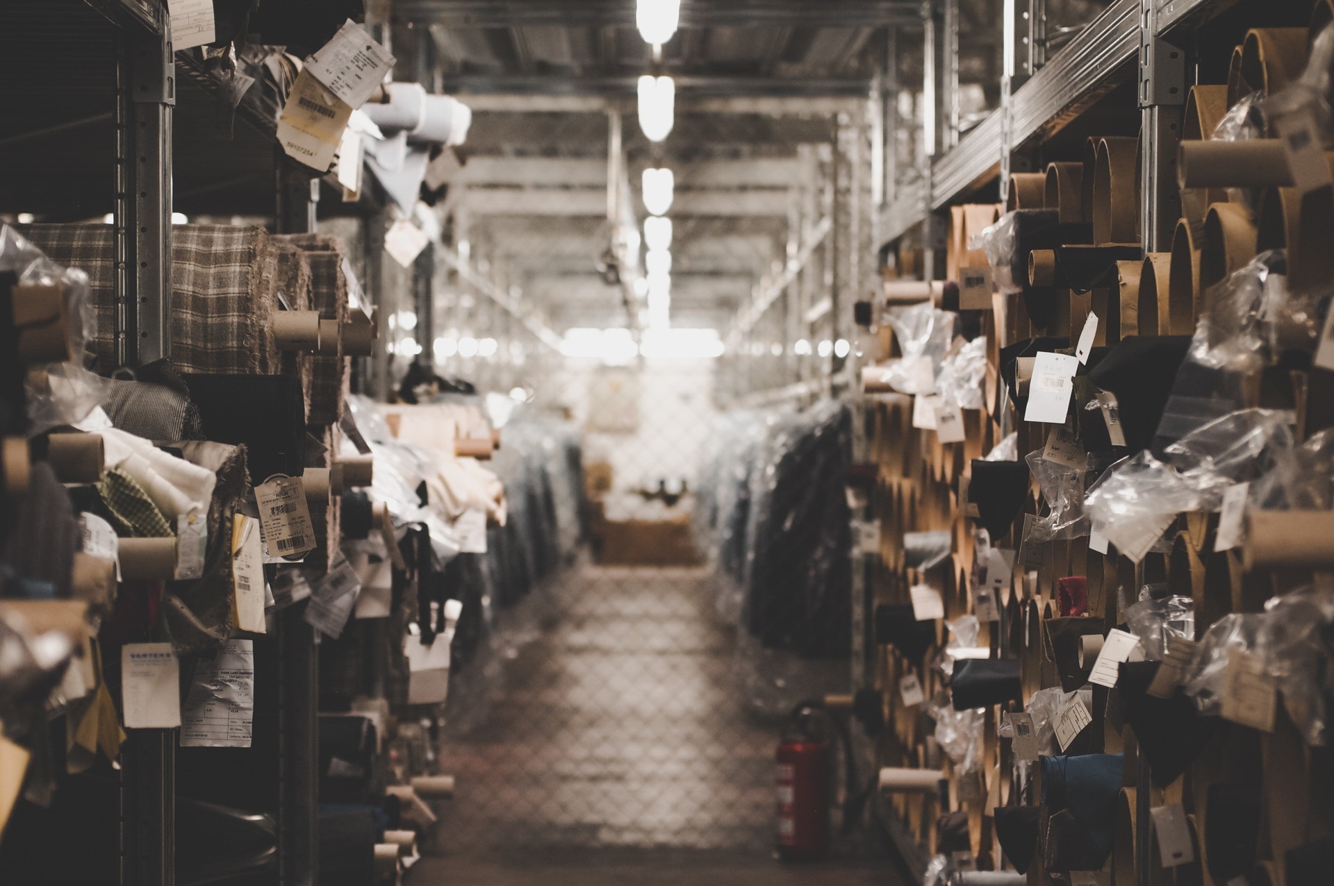 top-phan-mem-quan-ly-kho-tot-nhat-hien-nay-2-1-1 dùng phần mềm giúp quản lý kho hiệu quả