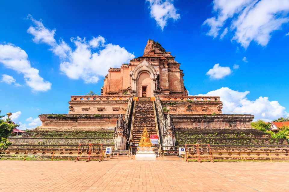 wat-chedi-luang-1-1 tổng quan vẻ đẹp chùa wat chedi luang