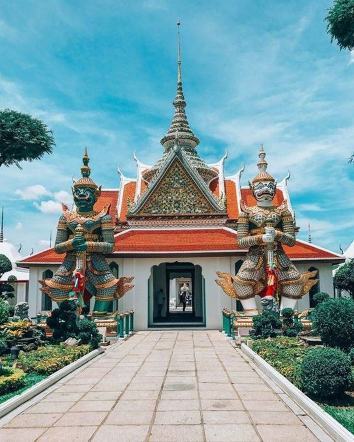 wat-phra-kaew-hay-chua-phat-ngoc-voi-kien-truc-long-lay wat-phra-kaew-hay-chua-phat-ngoc-voi-kien-truc-long-lay