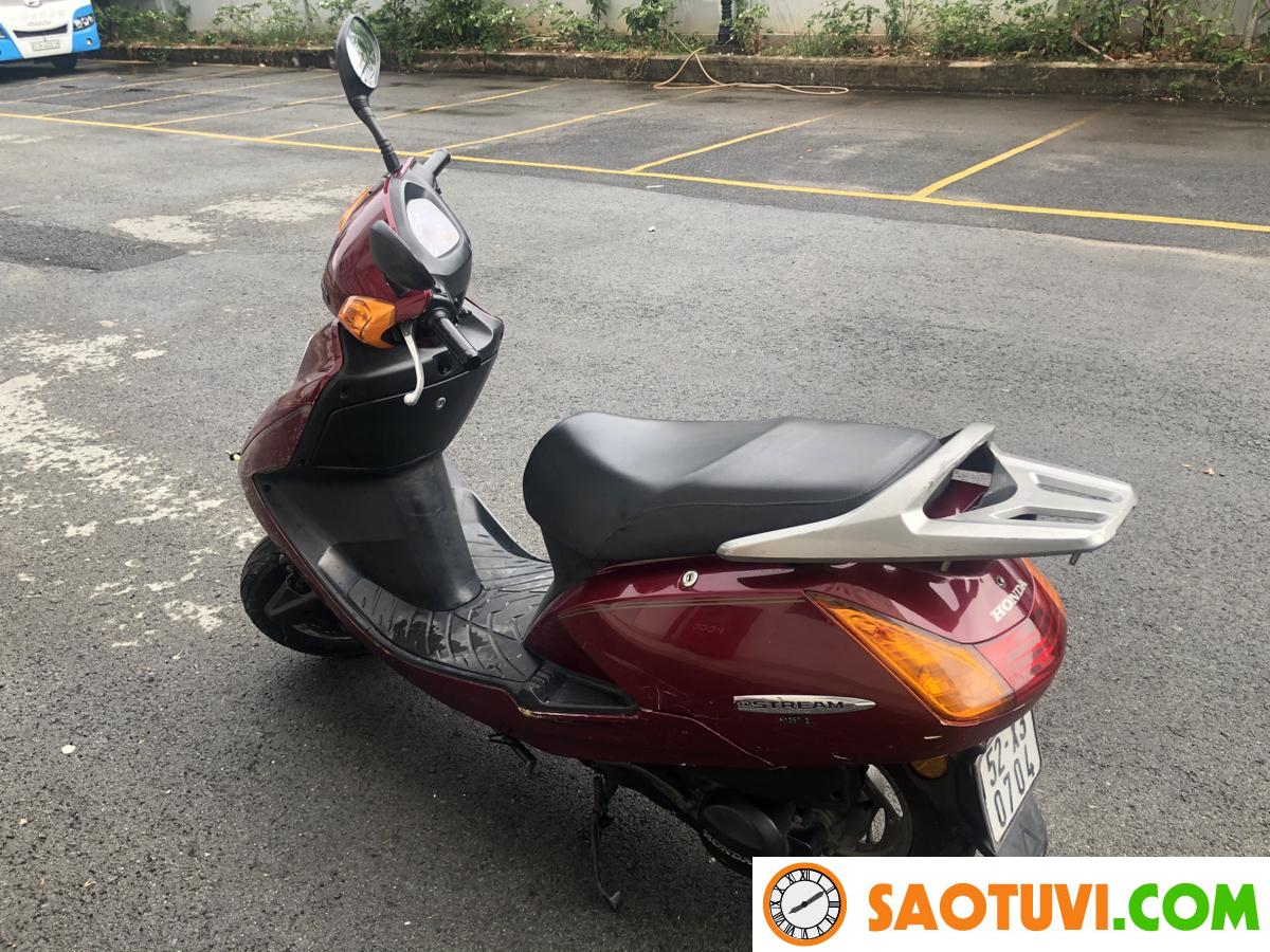 Xe Honda Stream: Đánh giá xe thật chi tiết Chất lượng dàn áo xe không thực sự tốt, thường đã hư hại nặng