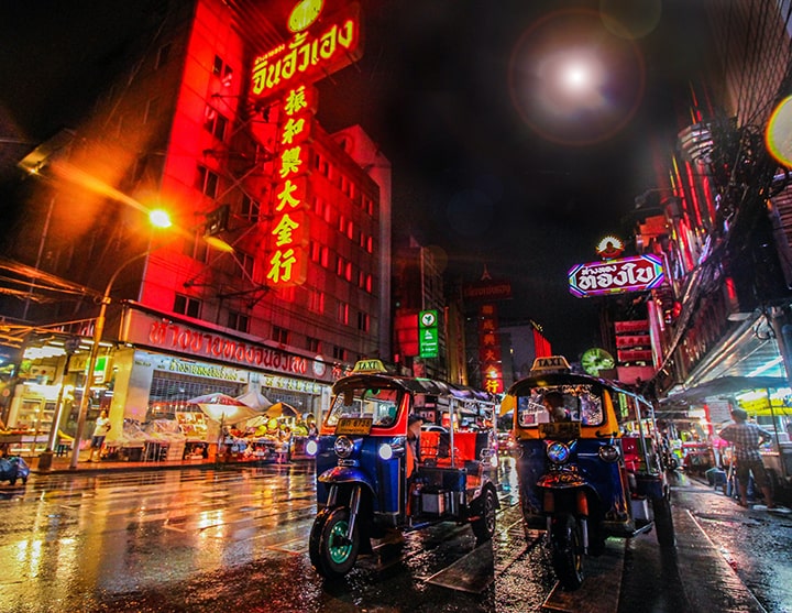 xe-tuk-tuk-la-phuong-tien-ban-nen-thu-khi-den-thai-lan xe-tuk-tuk-la-phuong-tien-ban-nen-thu-khi-den-thai-lan