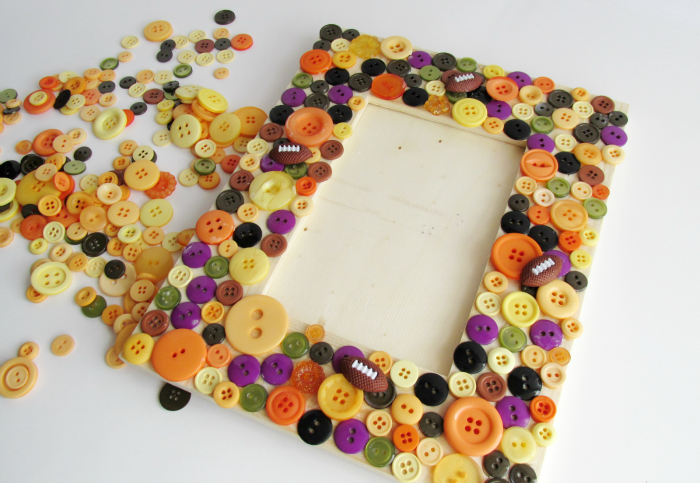 y-tuong-lam-do-handmade-4 làm tranh handmade từ cúc áo