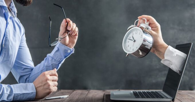 Deadline là gì? Ý nghĩa của chạy Deadline trong công việc Deadline là gì? Ý nghĩa của chạy Deadline trong công việc